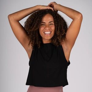 051EA.- Endeavor Athletic DRYFORCE® tank. Size Small